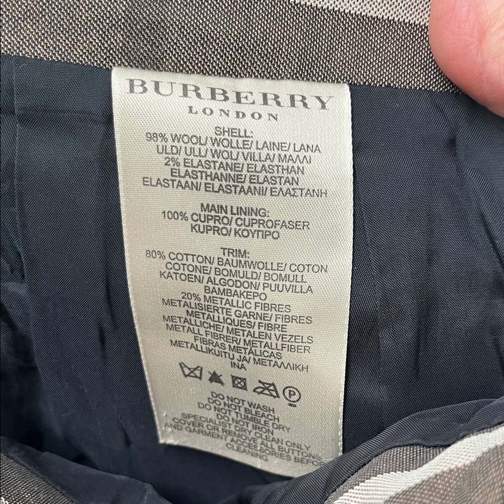 Burberry London Black Wool Skirt And Sweater Set - Picture 7 of 11